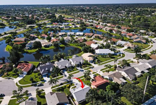 5041 Rosen Blvd, Boynton Beach, FL 33472-1273