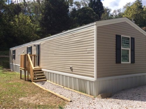 71 Summit Maple Ave, Clarksburg, WV 26301-8404