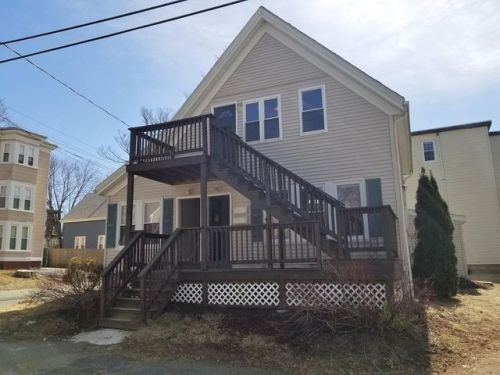 49 Arthur St, Brockton, MA 02302-1710