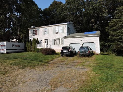 1020 Old Town Rd, Bridgeport, CT 06611-4813