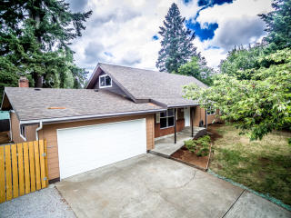 11208 90th St, Vancouver, WA 98662-3101