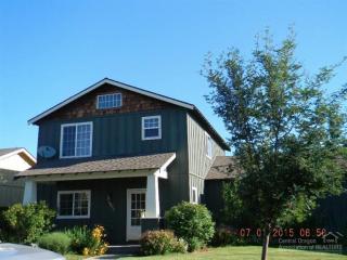 20652 White Dove Ln, Bend, OR 97702-2916