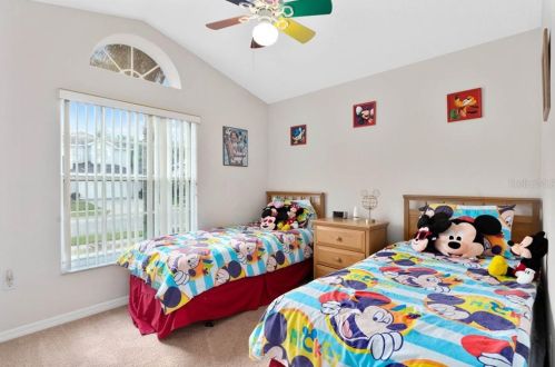 1155 Liberty Hall Dr, Kissimmee FL 34746-6724 exterior