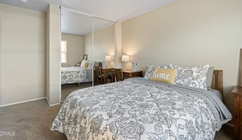 1640 Rivas Ln, Oxnard CA 93035-2749 exterior