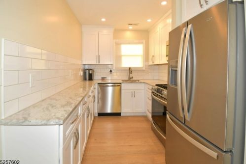 1206 Normandy Ct, Flemington NJ  08822-1853 exterior