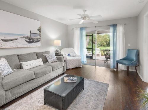 1065 Pine Isle Ln, Naples, FL 34112-6181