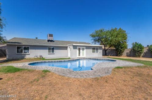1043 Kiowa Cir, Mesa, AZ 85210-6737