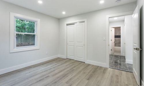 676 Mason St, Westbury NY  11590-4463 exterior