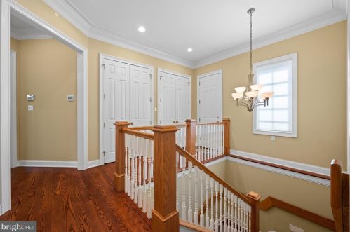 100 Deer Vly Ln, Wilmington DE  19807-1912 exterior