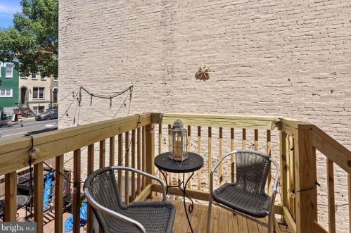 817 T St, Washington DC 20001-4119 exterior