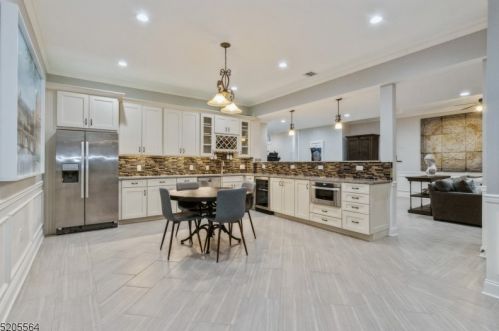 1761 Cooper Rd, Scotch Plains NJ  07076-2525 exterior