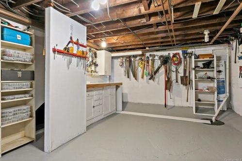 59 Orchard Ridge Rd, Chappaqua NY  10514-2731 exterior