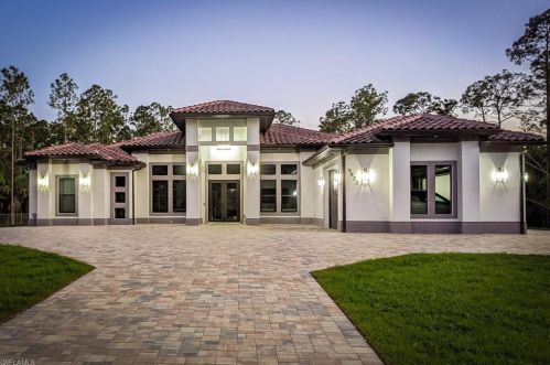 3822 1st Ave, Naples, FL 34117-3014