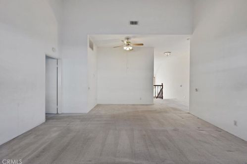 11690 Lakewood Blvd, Downey CA  90241-5272 exterior