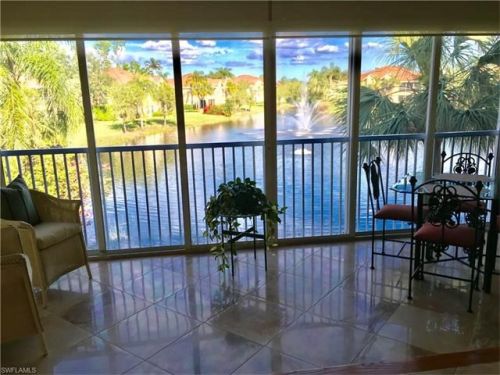 6165 Reserve Cir, Naples, FL 34119-4206