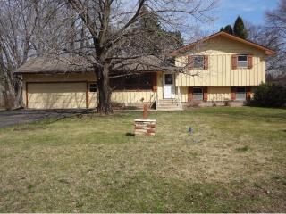 12016 Florida Ave, Champlin MN  55316-2155 exterior