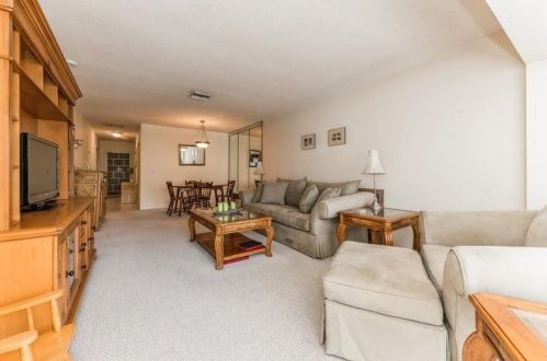 2500 Juniper Dr, Delray Beach, FL 33445-5924