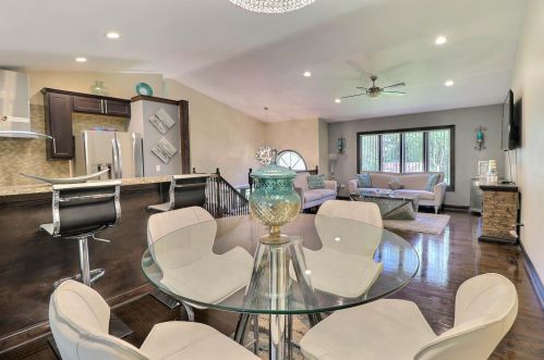 2541 61st Pl, Gary, IN 46410-2232