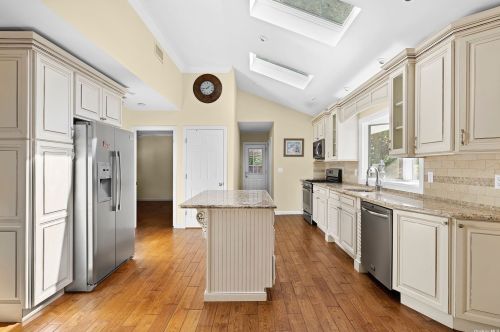 148 Brook Rd, West Hampton Beach NY  11978-2136 exterior