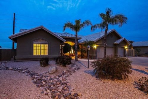 2306 Nora St, Mesa, AZ 85213-1572