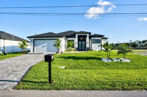1620 10th Ln, Cape Coral, FL 33909-0017