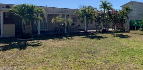 2355 55th St, Naples, FL 34116-5519