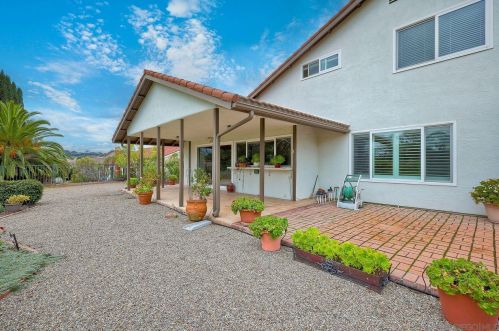 17317 Campillo Dr, San Diego CA  92128-2149 exterior