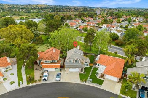 5415 Elderberry Way, Oceanside CA  92057-4626 exterior