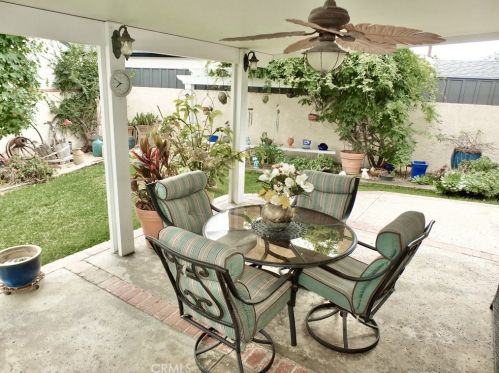 2277 San Vicente Ave, Long Beach CA  90815-2153 exterior