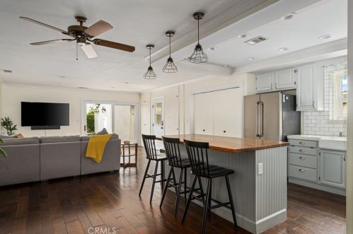 1932 Montair Ave, Long Beach CA  90815-3011 exterior