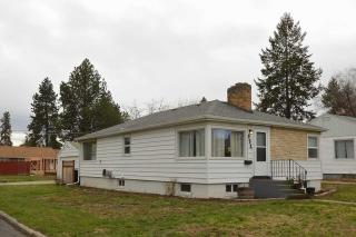 952 34th Ave, Spokane, WA 99203-3148
