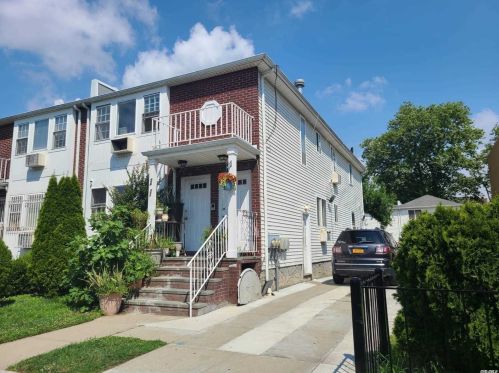 94-23 90th Ave, Jamaica, NY 11421-2322
