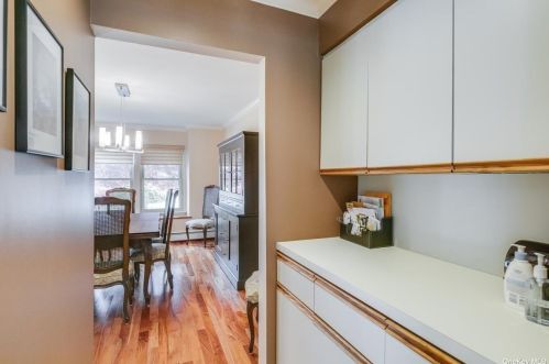 74 Stonehurst Ln, Huntington Station NY 11746-7935 exterior