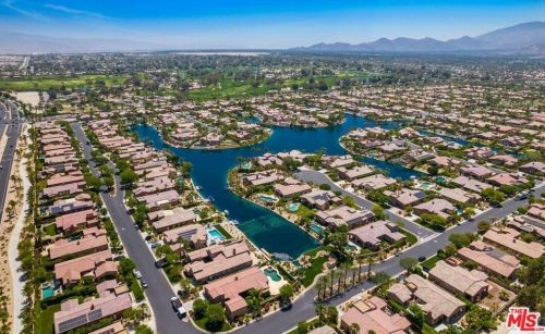3 Via Santa Velera, Rancho Mirage CA  92270-5818 exterior