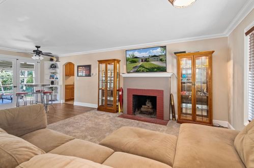 340 Santa Rosa Ave, Modesto CA  95354-1451 exterior