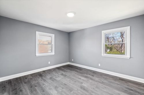 300 Erwin St, Greensboro NC 27406-2834 exterior