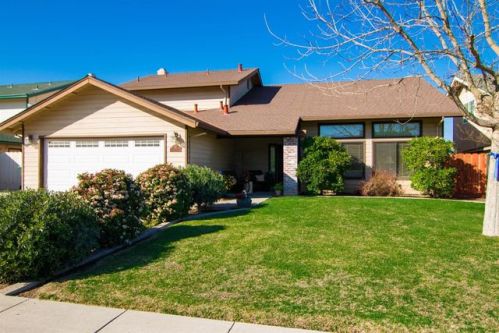 581 Nancy Dr, Ripon, CA 95366-3301
