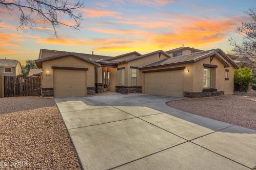 213 Caribbean Dr, Casa Grande, AZ 85122-4997
