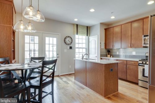 15399 Rosemont Manor Dr, Haymarket VA  20169-6271 exterior