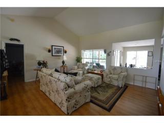 566 Hardwood Pl, Lake Mary FL  32746-4242 exterior