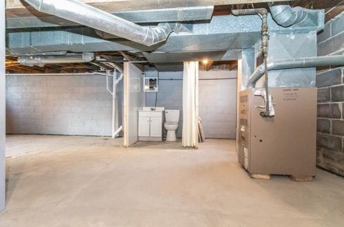 106 11th St, Connellsville PA  15425-2415 exterior