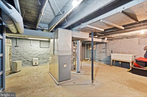 13188 Loyalty Rd, Leesburg VA  20176-6112 exterior