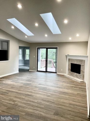 209 Battlefield Rd, Locust Grove, VA 22508-5717