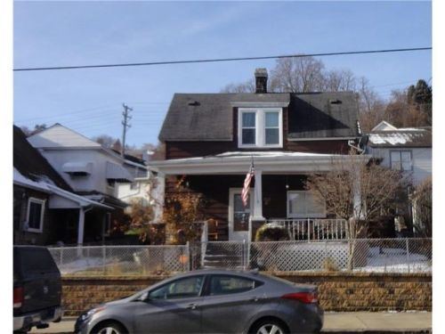 919 Fallowfield Ave, North Charleroi, PA 15022-2105