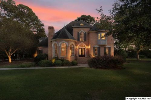 101 Cross Creek Ln, Gadsden, AL 35901-8856