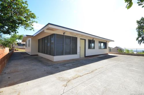 2238 Anapanapa St, Pearl City HI 96782-1131 exterior