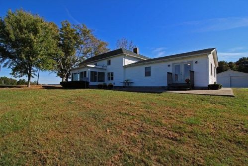 916 Francis Ln, Chillicothe, OH 45601-9541