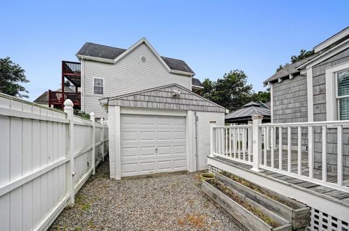 12 Sperry St, Milford CT  06460-7938 exterior