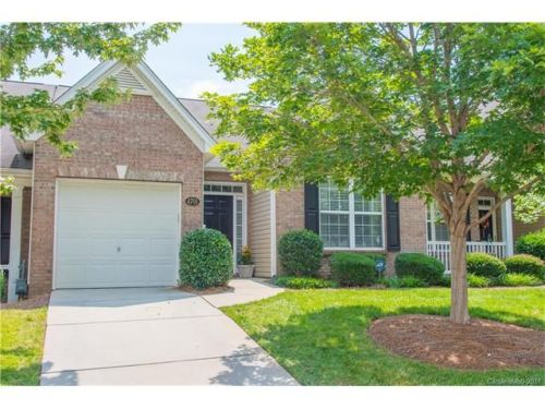 4701 Willow Glen Rd, Harrisburg, NC 28075-5022