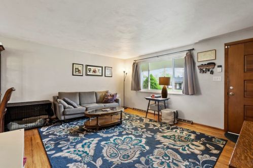 105 Parma Dr, Pittsburgh, PA 15209-1527